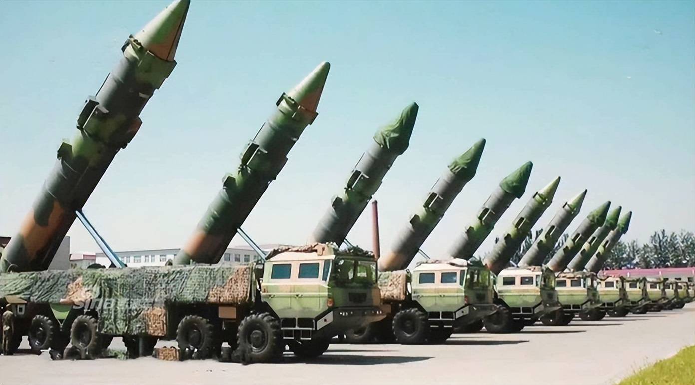 东风-21属于什么弹道导弹,东风-21弹道导弹的简介