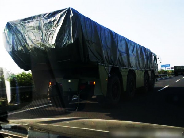 鹰击长空,导弹威力震撼——鹰击18导弹的威力解析,鹰击长空,导弹震撼威力揭秘,鹰击18导弹深度解析