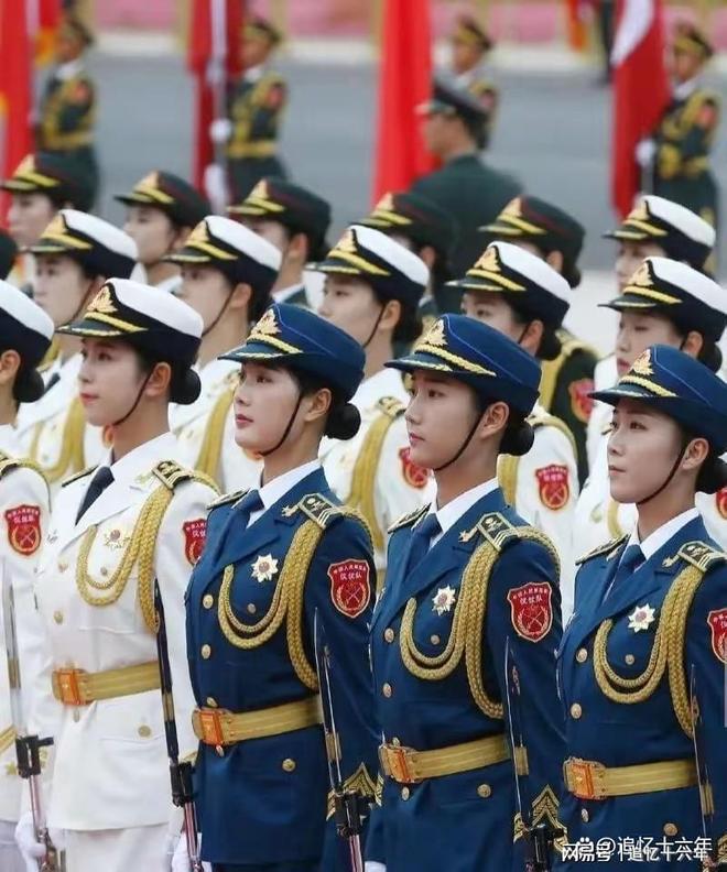 三军仪仗队中的女性风采,图片展现荣耀时刻,三军仪仗队中的巾帼风采,荣耀时刻的图片展现