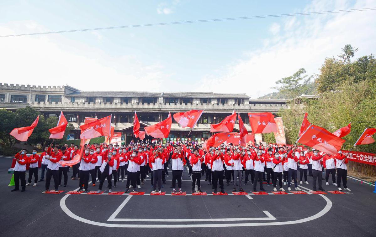 蛟龙突击队,英勇无畏,铁血精神的展现——免费观看引发的深思,蛟龙突击队,铁血精神的展现与免费观看的深思