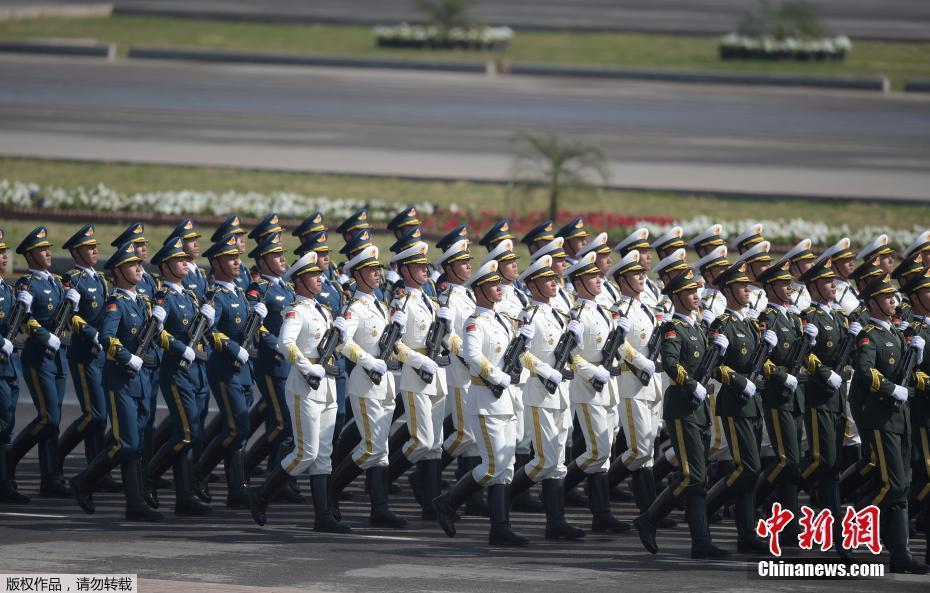 21式三军仪仗队图片,展现新时代风采与荣耀,新时代风采与荣耀,三军仪仗队图片展示