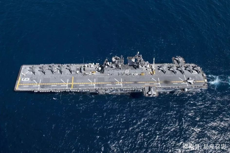 黄蜂级两栖攻击舰搭载登陆艇,现代海军力量的重要一环,黄蜂级两栖攻击舰搭载登陆艇,现代海军力量的核心支柱