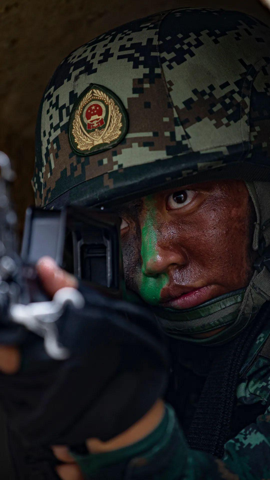 中国女兵图片大全,高清壁纸展现飒爽英姿,中国女兵高清壁纸,飒爽英姿的图片大全