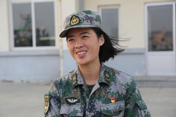 女兵精神,坚韧、勇敢与荣耀的赞歌,女兵精神,坚韧、勇敢与荣耀的颂歌