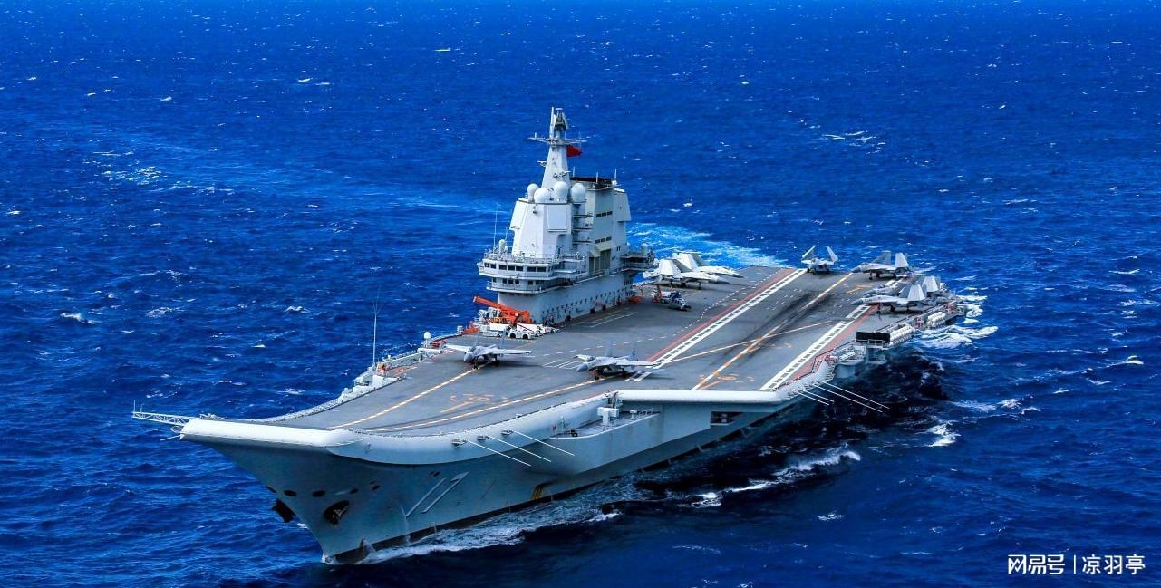 辽宁舰与山东舰,中国海军力量的双璧,究竟谁更厉害?,中国海军双璧,辽宁舰与山东舰,究竟谁领风骚?