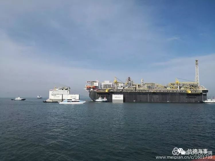 半潜船上工作的奇妙世界,半潜船上工作的深海奇趣之旅