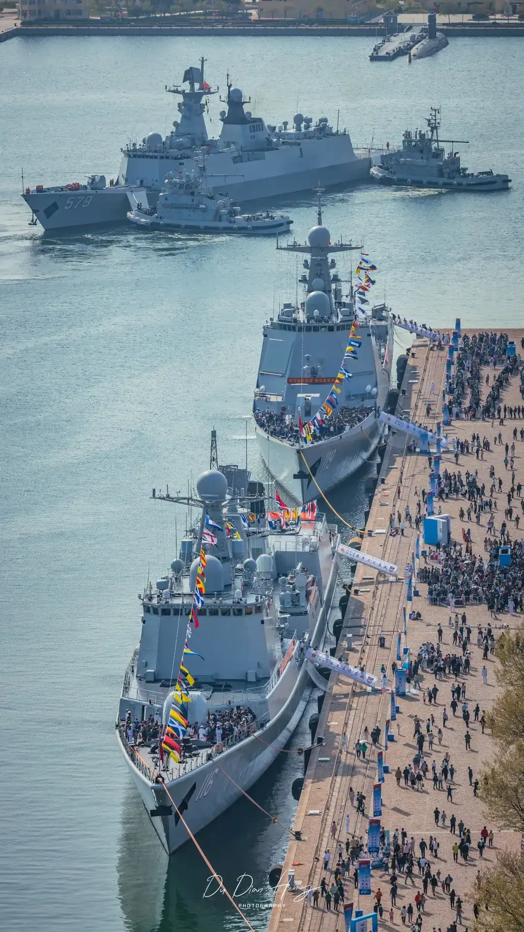 中国海军的骄傲,051C型导弹驱逐舰与052型驱逐舰的协同作战能力,中国海军的骄傲,051C与052型驱逐舰协同作战能力揭秘