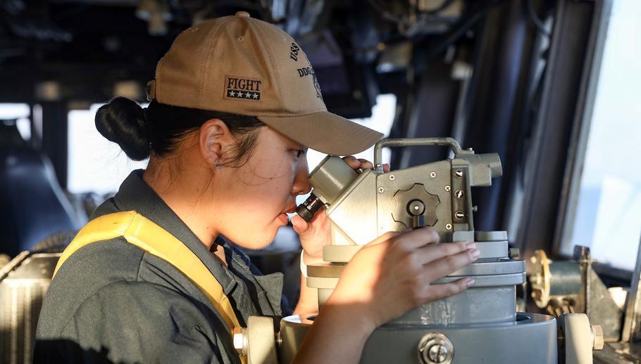 美舰穿航台湾海峡的先例及其影响分析,美舰穿越台湾海峡先例及其深远影响分析