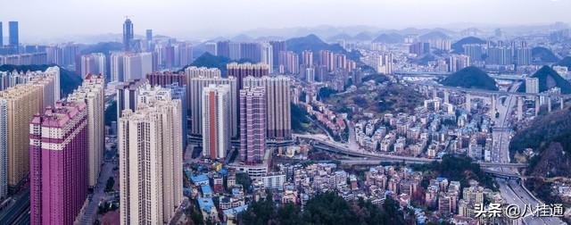 回顾与前瞻,2021年上半年重大新闻事件概览,回顾与前瞻,2021年上半年重大新闻事件一览