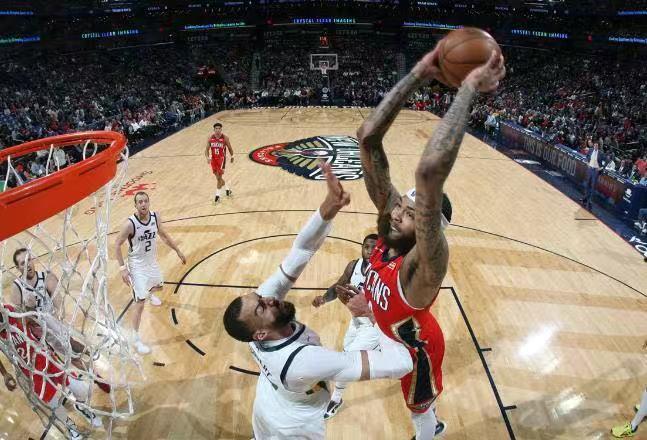 歼八战斗机,空中加油的卓越能力,歼八战斗机,空中加油的空中力量之巅