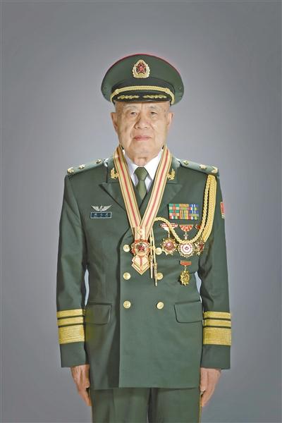 普通人能获得八一勋章吗,解析八一勋章的授予背景与条件,普通人能否获得八一勋章?八一勋章授予背景与条件解析