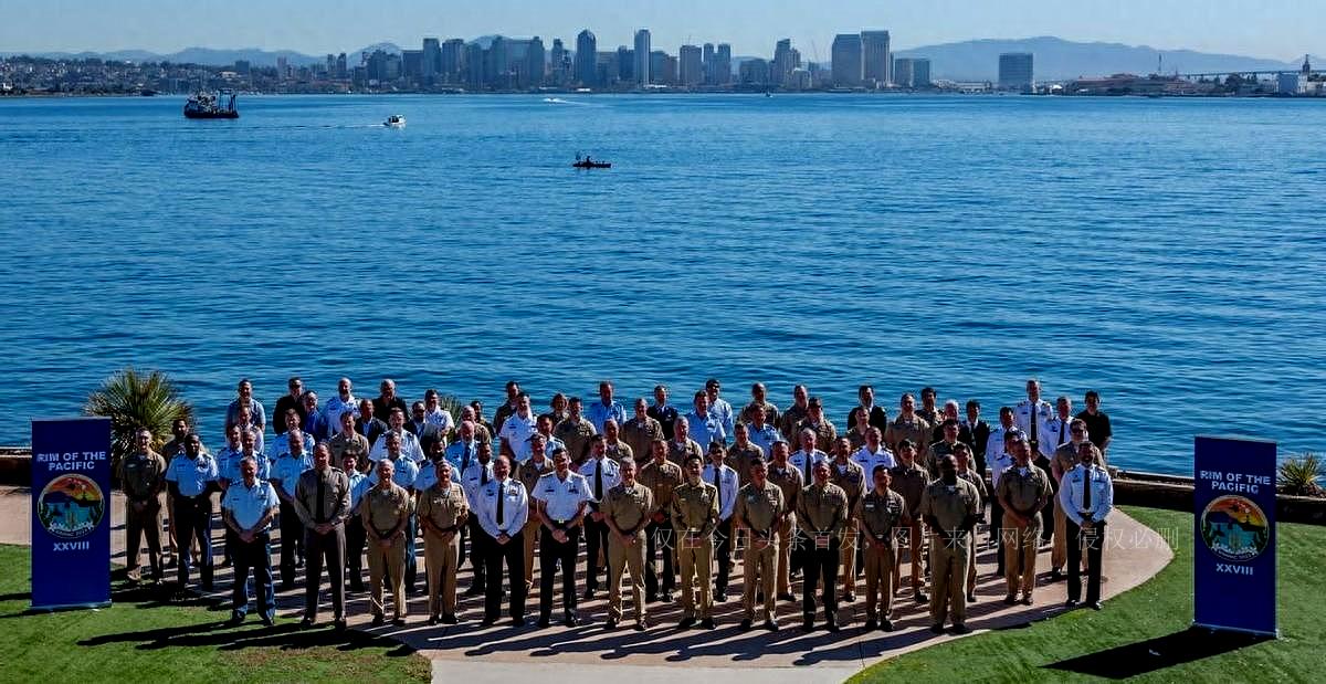 昆明号导弹驱逐舰的光辉事迹,昆明号导弹驱逐舰的荣耀征程