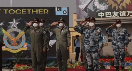 中巴军演中的枭龙与歼八,一次跨越时代的军事交流,中巴军演,枭龙与歼八的跨越时代军事交流