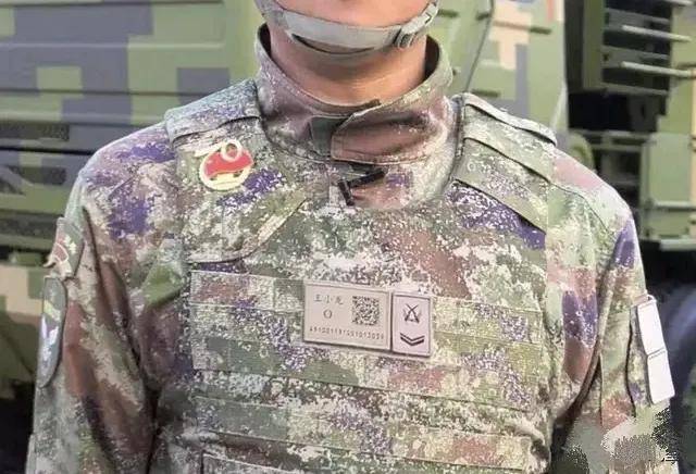 关于我国新推出的19式星空迷彩的种类和特点分析,中国最新推出的星空迷彩系列分析,揭秘19式迷彩的种类与特点