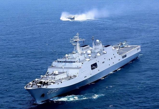 中国昆仑山舰,展现大国海军力量的象征,中国昆仑山舰,大国海军力量的骄傲象征