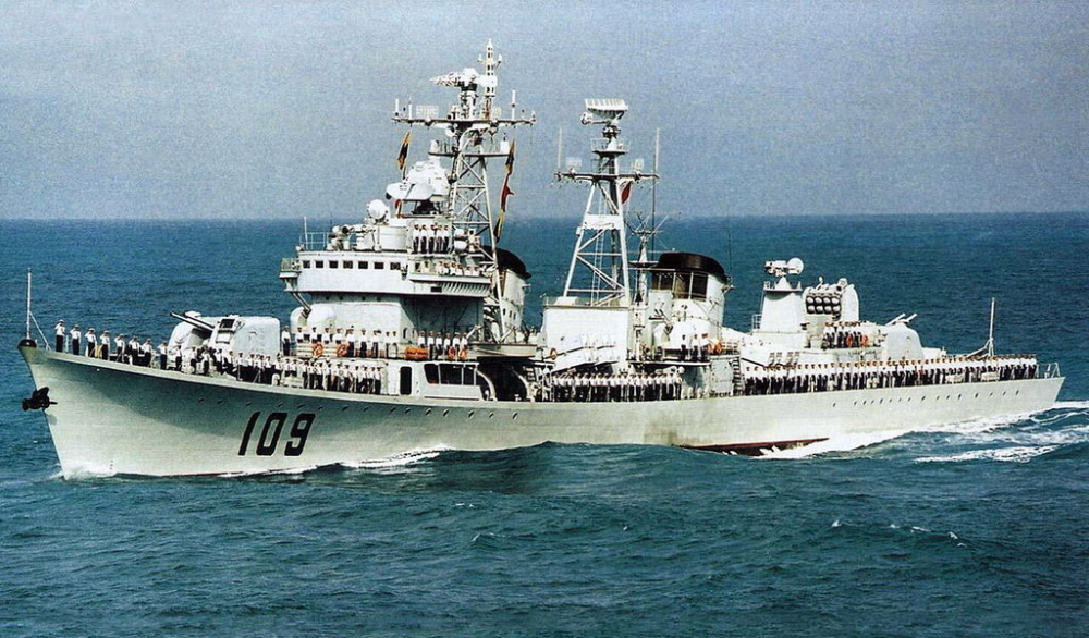 探索中国海军的骄傲,051C型导弹驱逐舰的图片解析,中国海军骄傲,051C型导弹驱逐舰图片解析