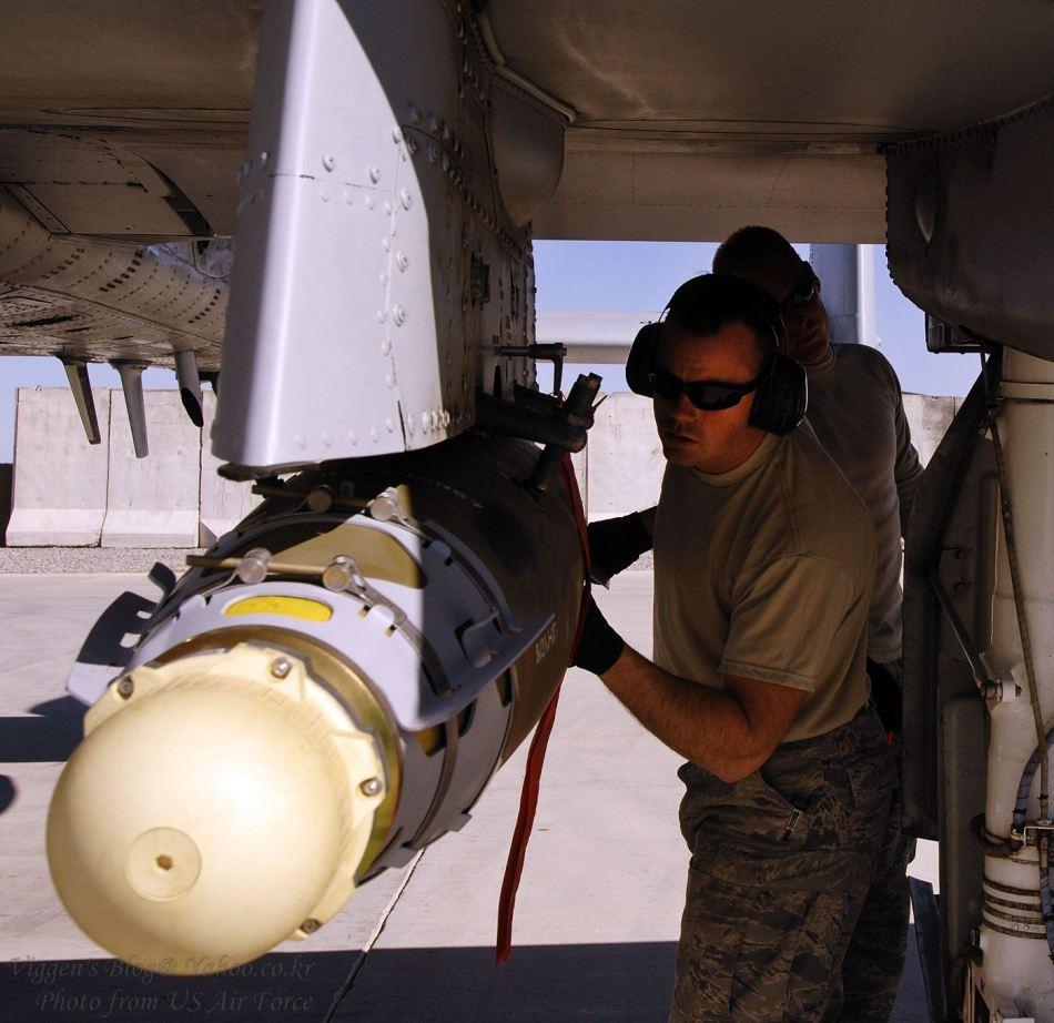 揭秘A-10攻击机最新型号,空中力量的锐利之翼,揭秘最新型A-10攻击机,空中力量的锐利翅膀