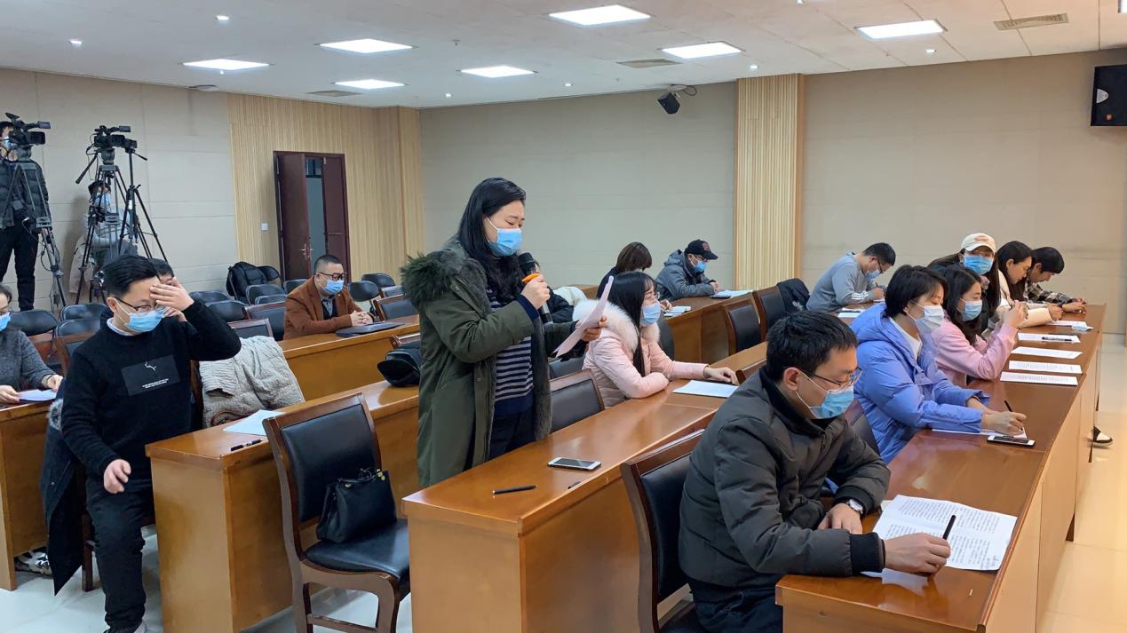 新闻发布会实录,揭示背后的故事,新闻发布会背后的故事揭秘,实录全解析