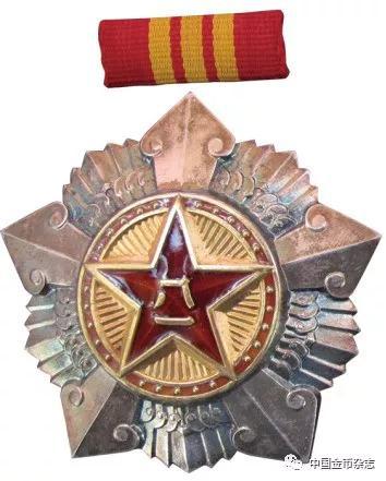 八一勋章与特等功,究竟哪个更为厉害?,八一勋章与特等功,哪个荣誉更高?