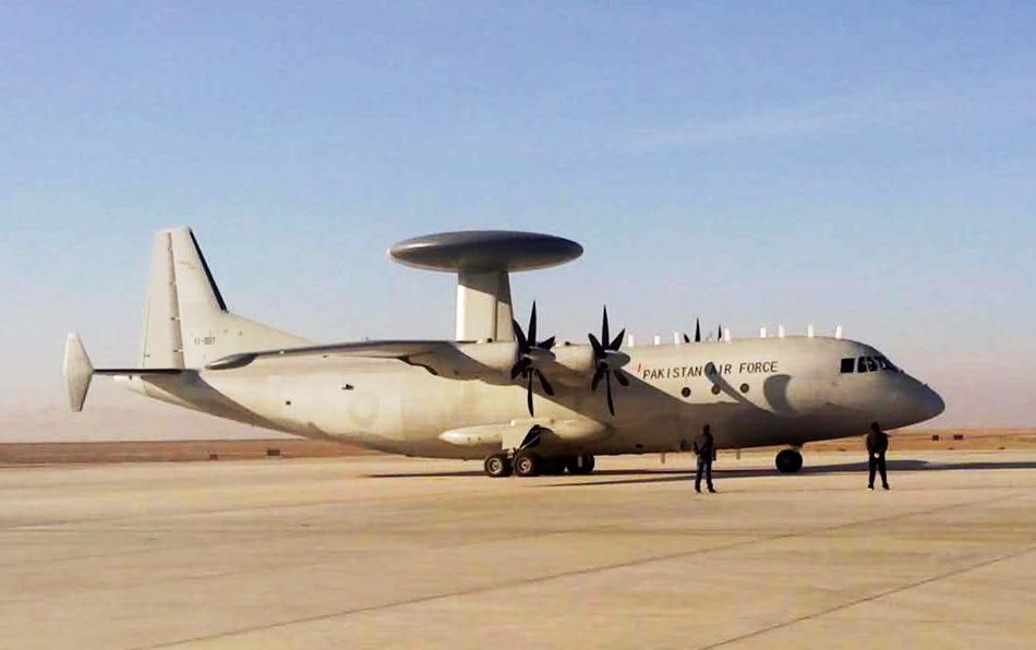 空警200预警机盲区探究,空警200预警机盲区解析