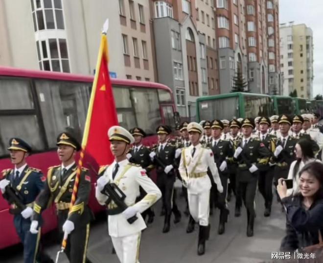 三军仪仗队图片作为头像的探讨,三军仪仗队头像图片,背后的故事与象征意义探讨