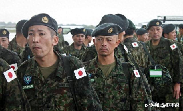 日本自卫队与解放军，军事力量的对比与解析，日解军事力量对比，日本自卫队与解放军的较量分析