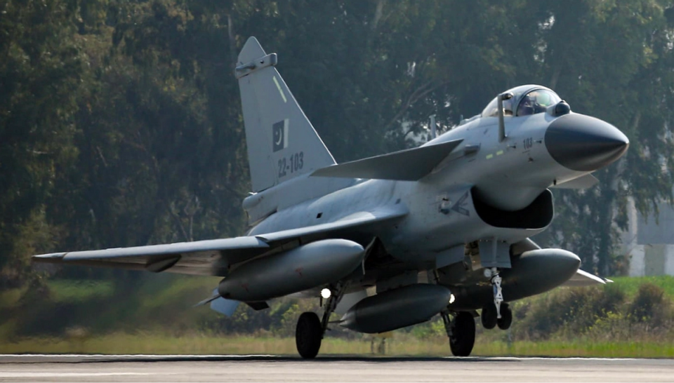 歼-10CE战斗机性能深度解析,歼-10CE战斗机性能全面解析