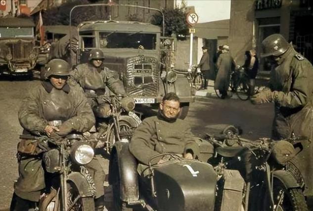 中国空军2018最新实力,蓬勃发展,展翅翱翔,中国空军蓬勃发展,2018年最新实力一览