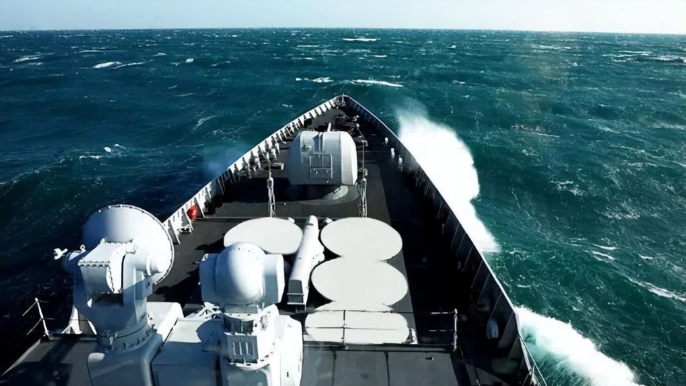 关于中国海军新型驱逐舰052C第二批次的一些深度解读,中国海军新型驱逐舰052C第二批次深度解析