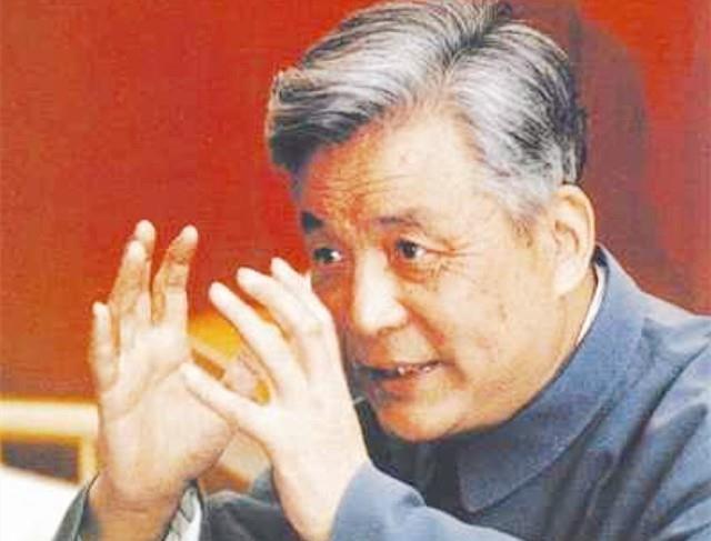 邓稼先与钱学森研究方向，探索中国科研事业的先驱力量，邓稼先与钱学森，中国科研事业的先驱力量探索之路