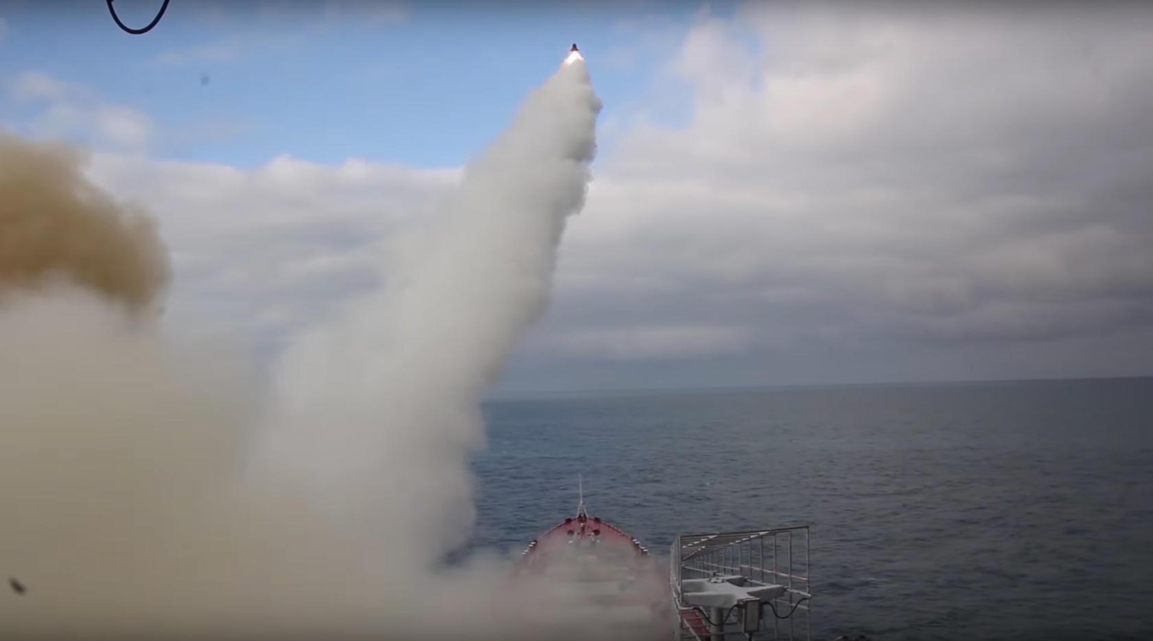 简氏战舰年鉴,全球战舰的权威指南,全球战舰权威指南,简氏战舰年鉴