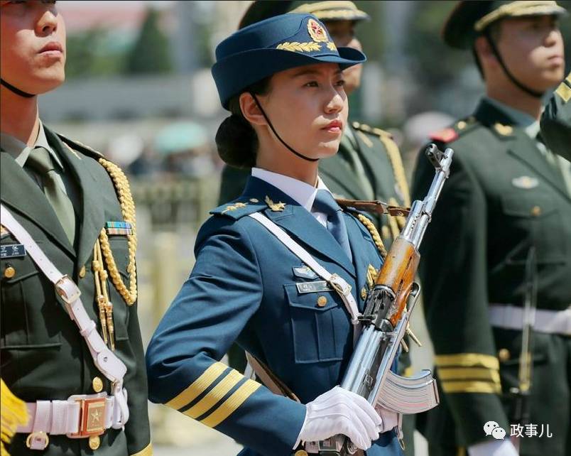 男兵和女兵是否在一起训练,深度探讨军事训练中的性别融合,军事训练中性别融合,男兵与女兵是否共同训练探讨