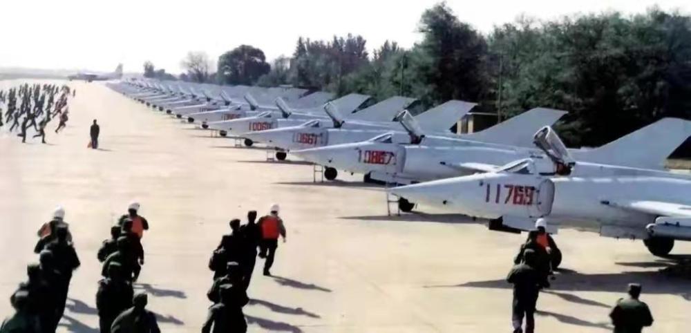 A-10攻击机特点深度解析,A-10攻击机特性全方位解析