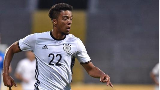 歼-16与F-15，空中巨人的对比，歼-16与F-15，空中巨人对比解析