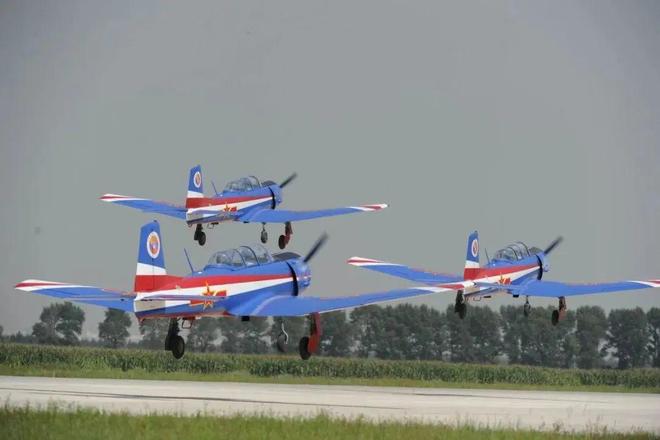 空军航空大学的专业概览,空军航空大学专业概览介绍