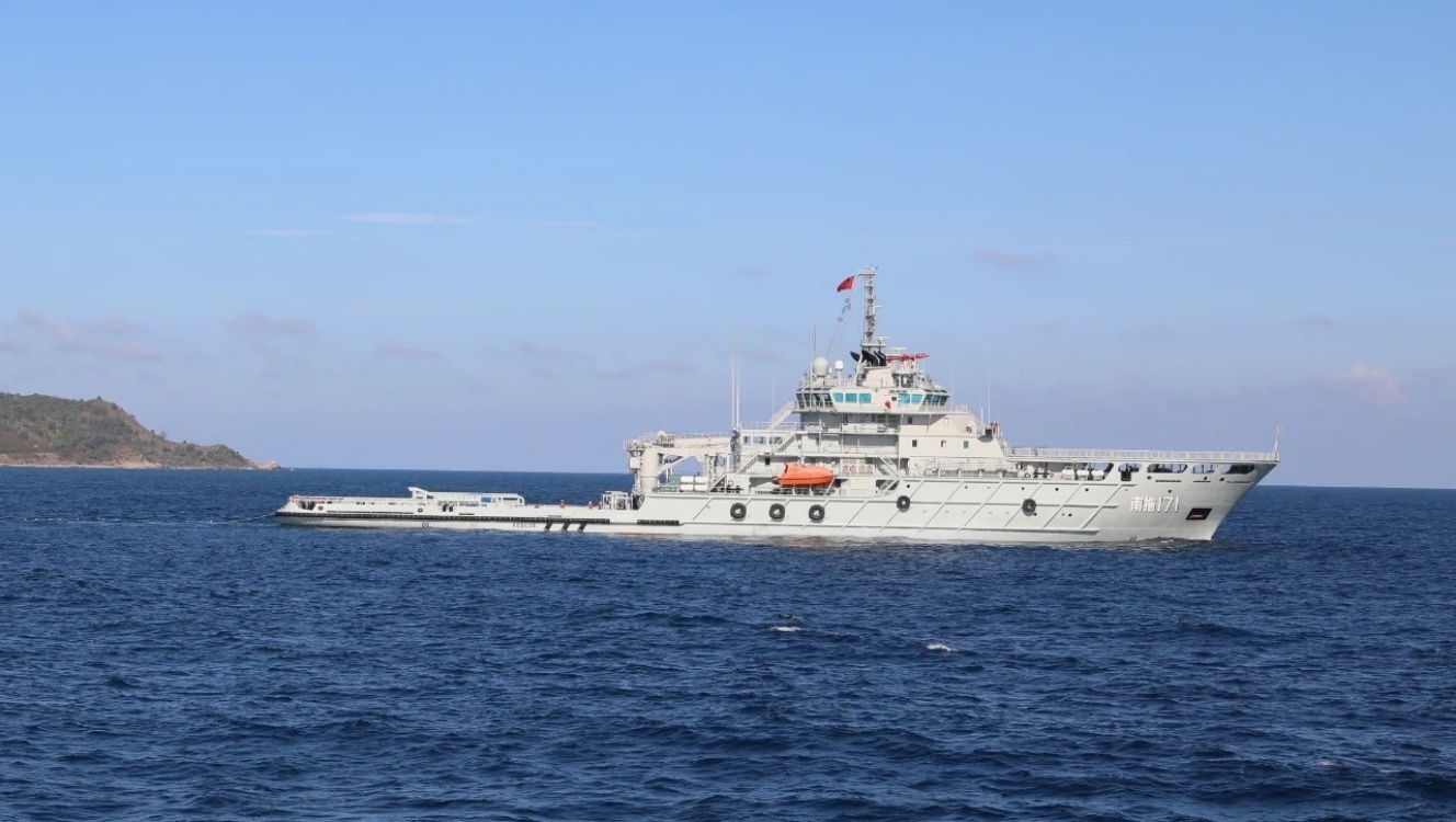 南拖171舰的三个主要任务,捍卫海洋权益,维护海上安全,展现国家力量,南拖171舰三大任务,捍卫海洋权益,维护海上安全,彰显国家力量