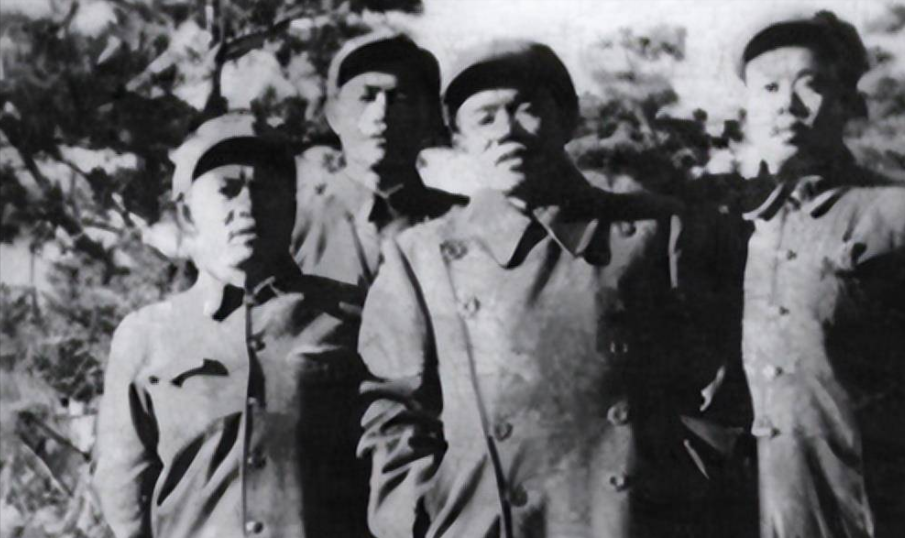 海南岛战役中的韩先楚将军，英勇无畏，智勇双全的英雄形象，韩先楚将军在海南岛战役中的英勇智勇双全形象