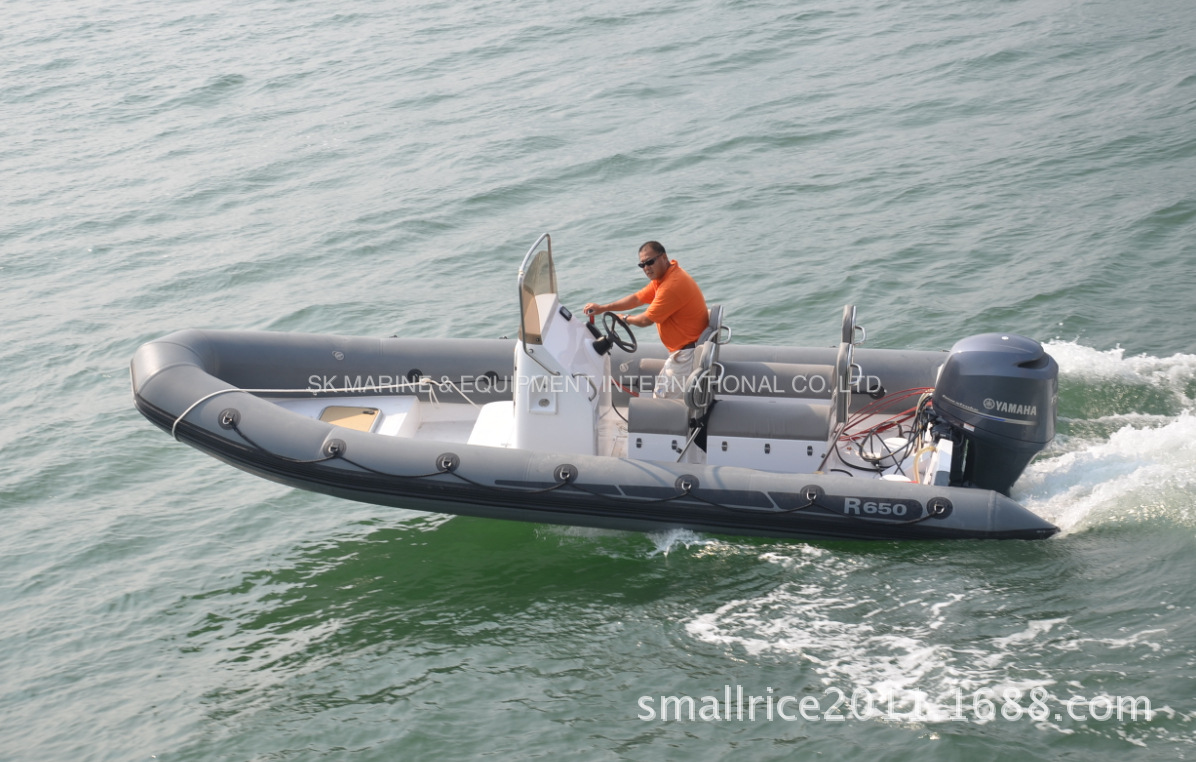 军用硬壳充气艇,现代军事技术的创新之作,军用硬壳充气艇,现代军事技术的革新典范