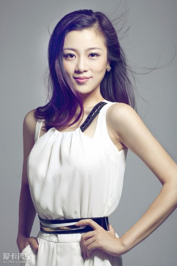 国际观察主持人苏琳，照片背后的故事与魅力，国际观察主持人苏琳，照片背后的故事与独特魅力