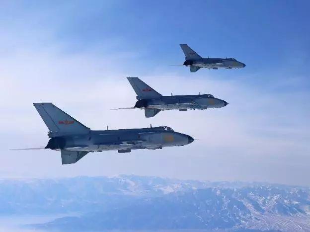 歼八构造,深度解析中国空军的主力战机,深度解析,歼八构造与中国空军主力战机揭秘