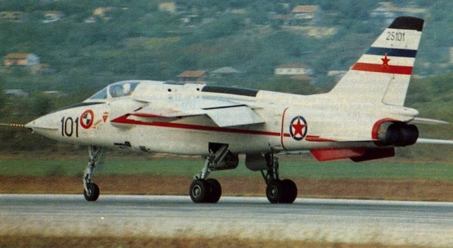 亚音速飞机，探索航空领域的卓越技术，亚音速飞机，航空技术的卓越探索之旅