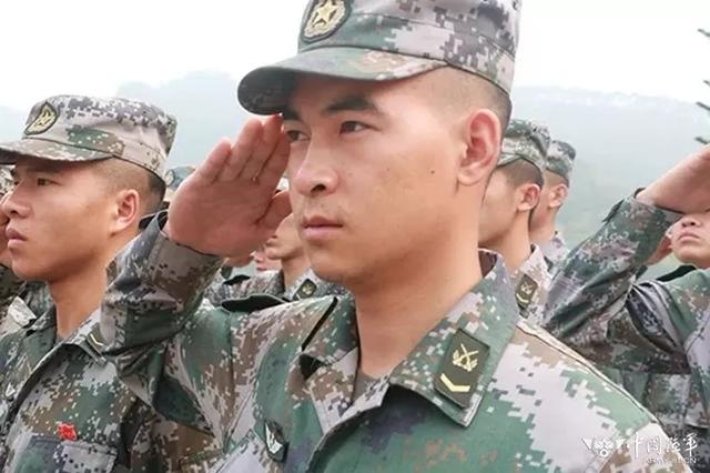 中国军人照片大全图片,英勇无畏,忠诚担当的象征,中国军人照片集锦,英勇无畏,忠诚担当的象征展