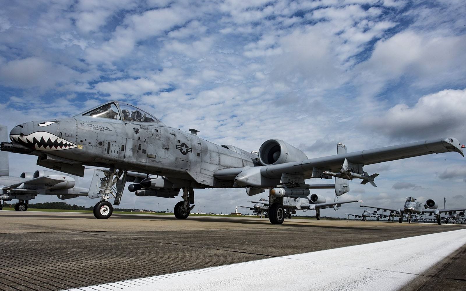 A-10攻击机,暴力美学的代表作,A-10攻击机,暴力美学的巅峰之作