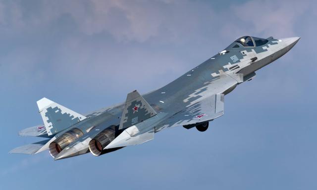 苏-57与侧卫系列，一段航空史中的交汇与独特发展，苏-57与侧卫系列，航空史中的交汇点与独特演进