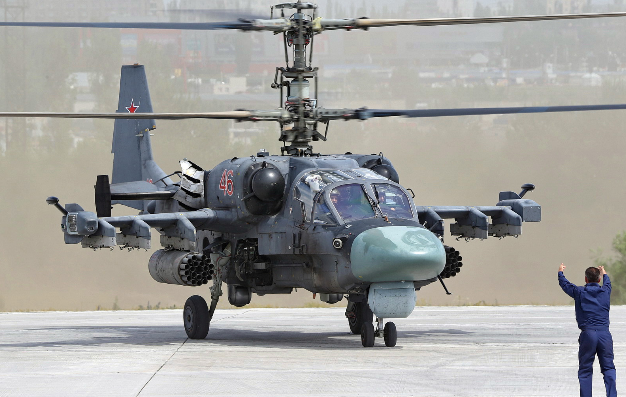 阿帕奇直升机与武直-19，空中力量的独特组合，阿帕奇直升机与武直-19，空中力量的卓越组合