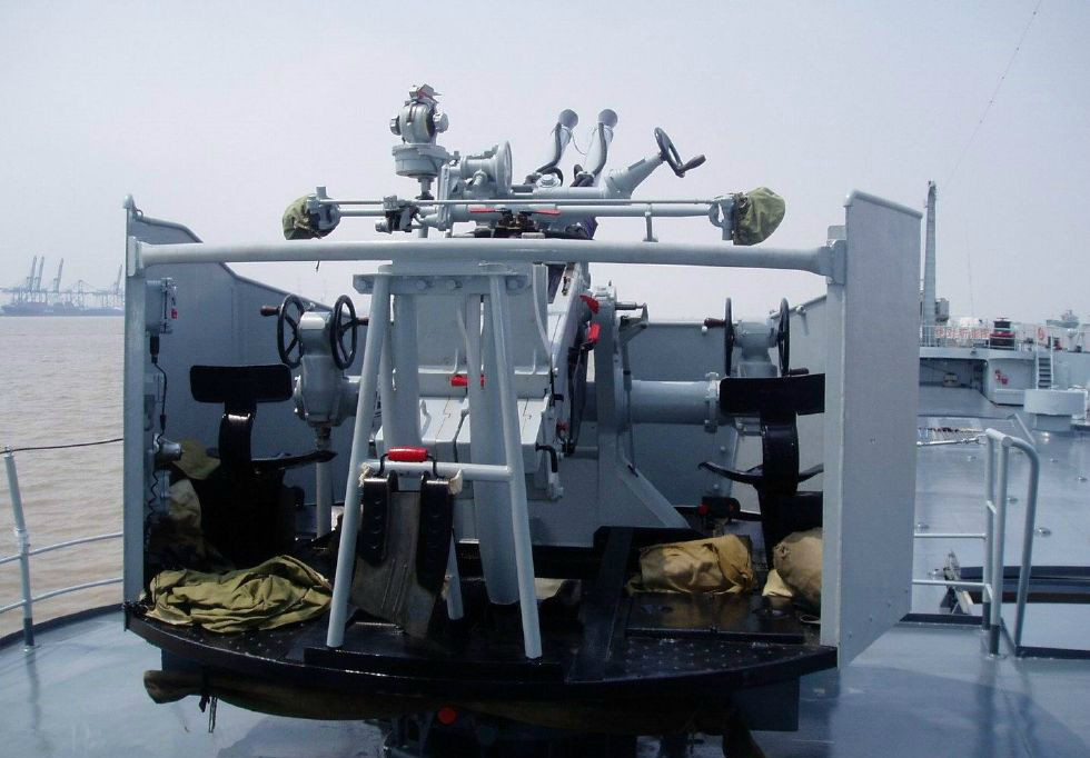 探索神秘的深海世界，揭秘猎潜艇内部图 037型猎潜艇的内部结构与设计奥秘，揭秘深海探索之旅，037型猎潜艇内部结构与神秘深海世界探索揭秘