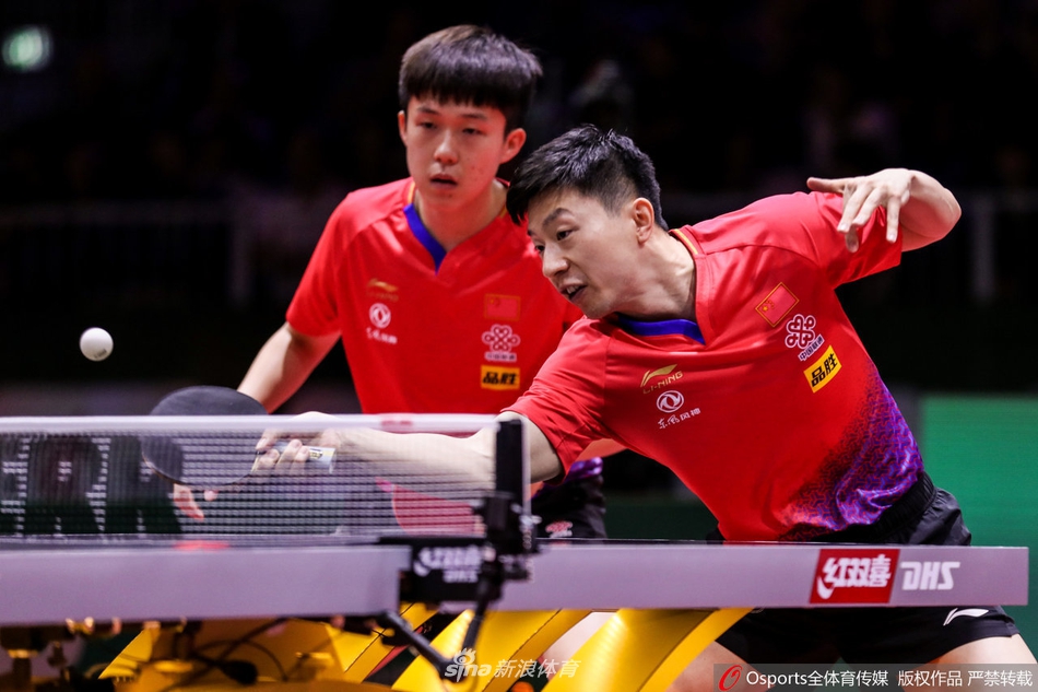 王楚钦以4:3艰难战胜马龙,赛场上的勇者对决,王楚钦艰难战胜马龙,赛场勇者对决的胜利