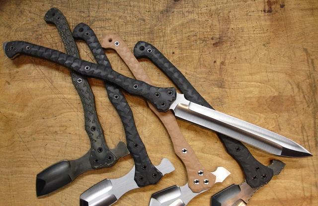 小型冷兵器图片，历史、种类与影响，小型冷兵器，图片展示、历史演变、种类多样及其深远影响