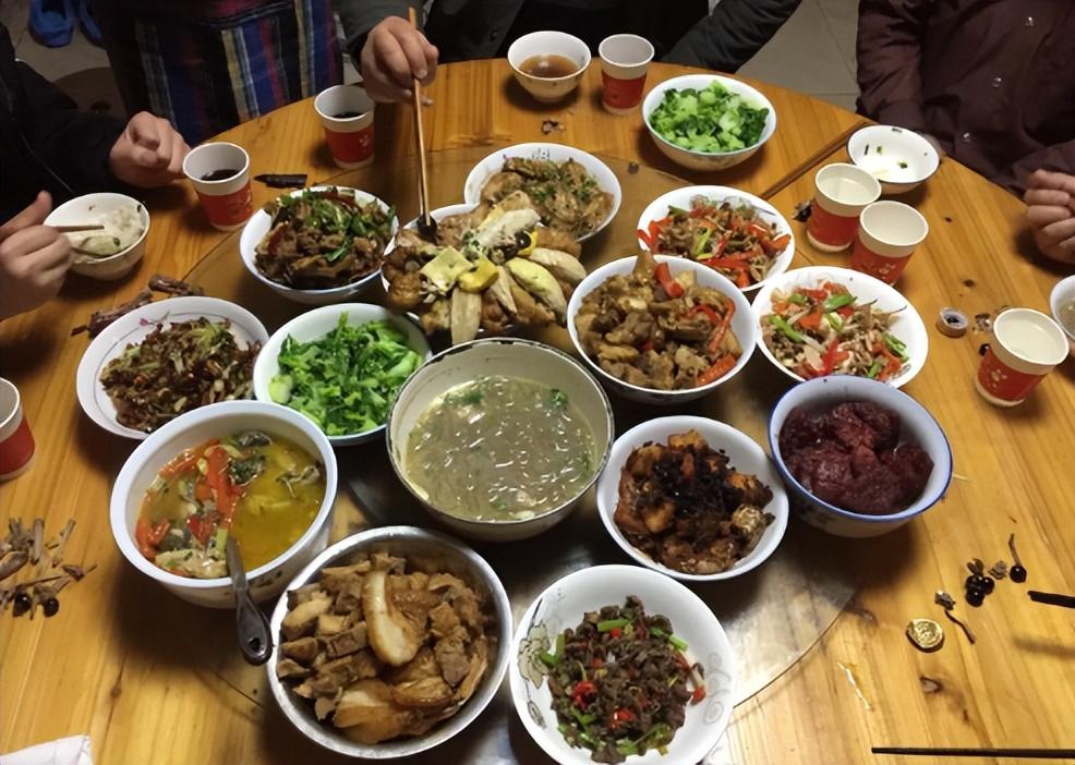 最新鹤岗火车站动态,深入解读2020年11月13日的更新与变化,鹤岗火车站最新动态解读,2020年11月1 3日更新与变化揭秘