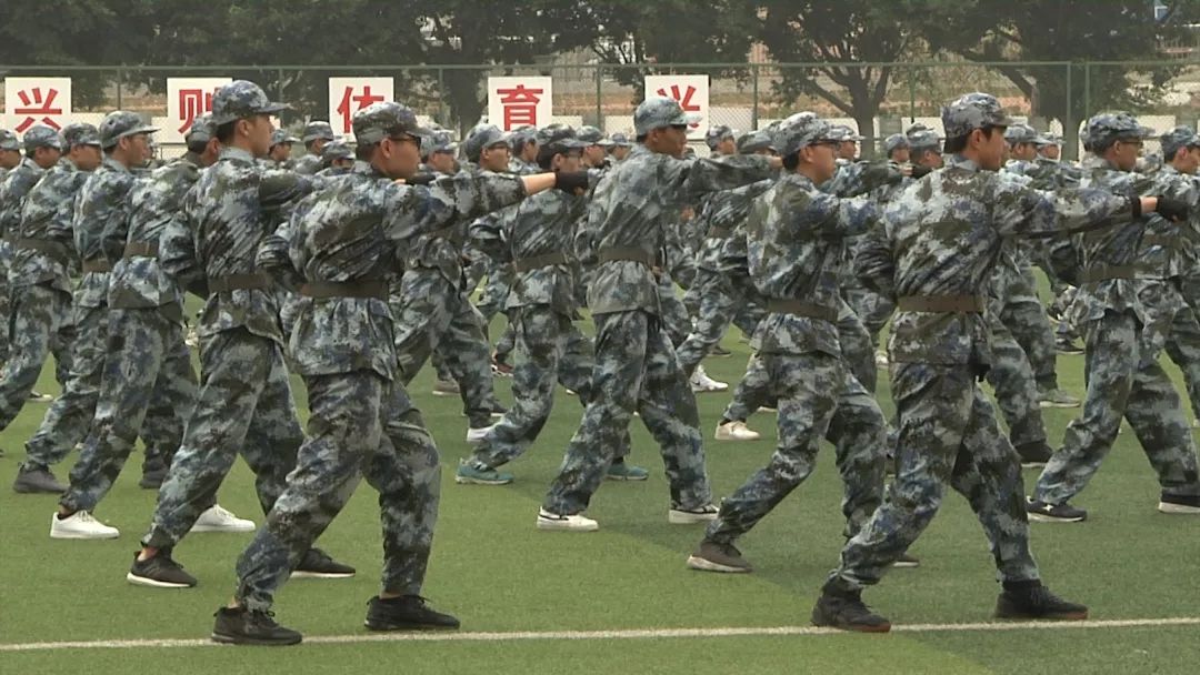 今日不久前的军事新闻视频,全球军事动态深度解析,全球军事动态深度解析,最新军事新闻视频概览